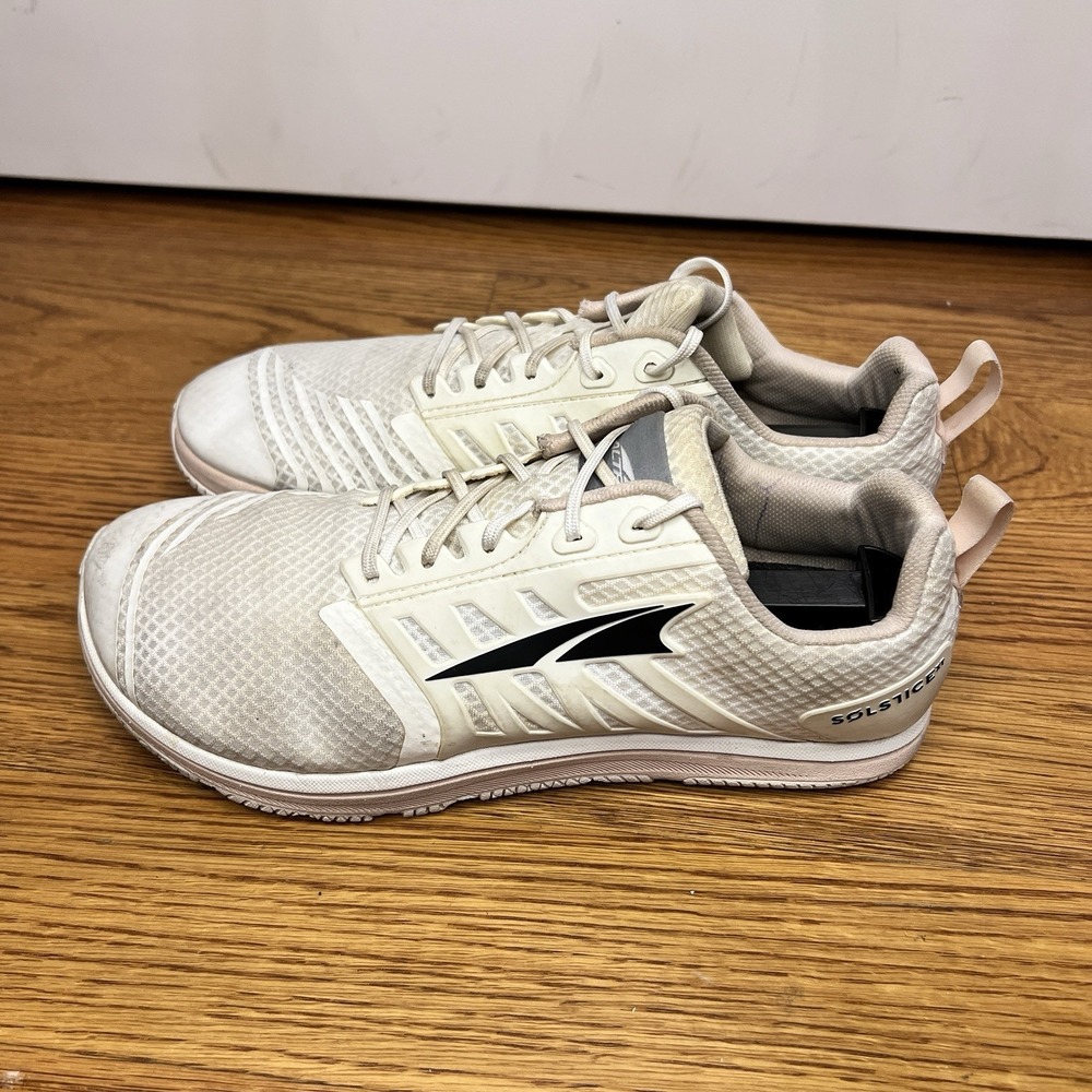 Altra Solstice XT Womens Running CrossFit Shoes White Pink AL0A547Y110 10